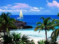 Charter a Luxury Yacht in the Bahamas